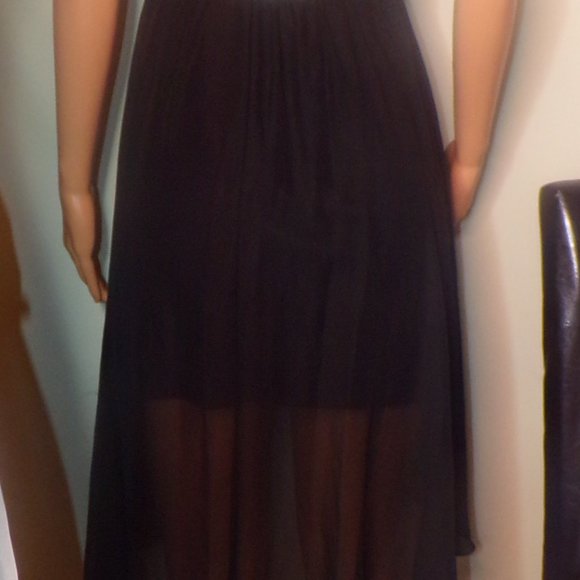 Black and Gold Sequin Dress Size Medium - Picture 5 of 5